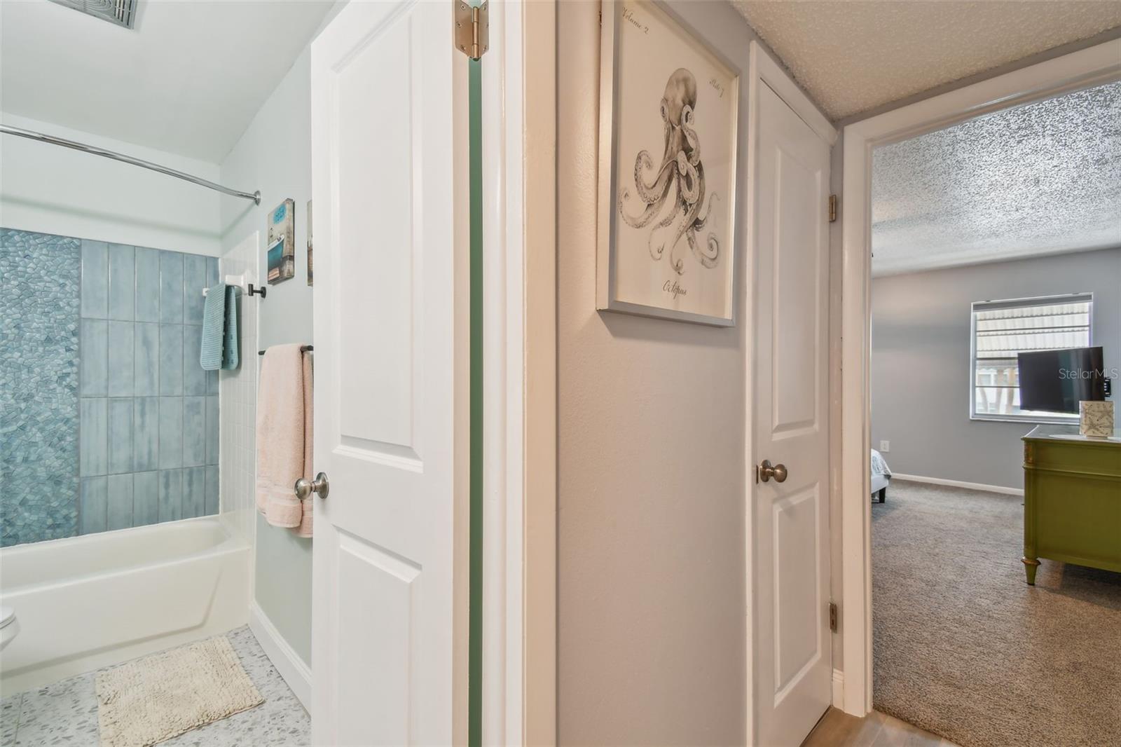 Image 15 of 30 For 5286 81st Street N 26