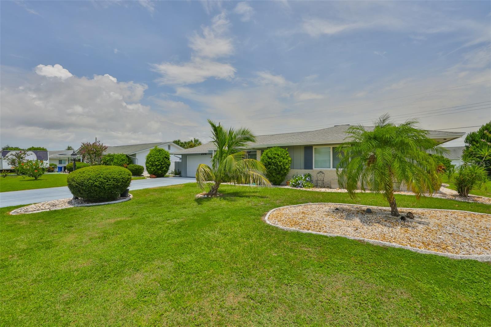 Image 3 of 48 For 613 La Jolla Avenue