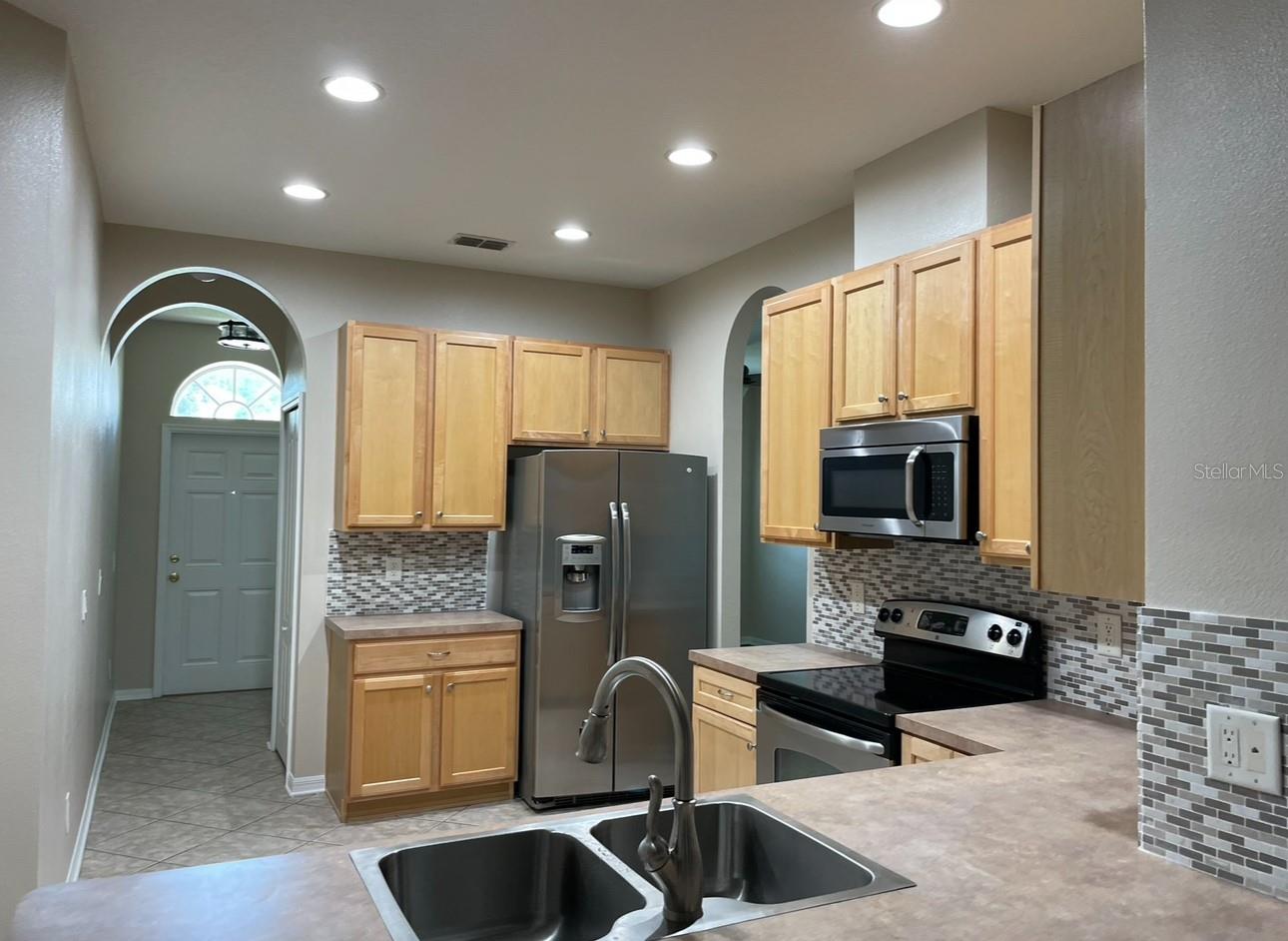 Image 12 of 13 For 17913 Ayrshire Boulevard