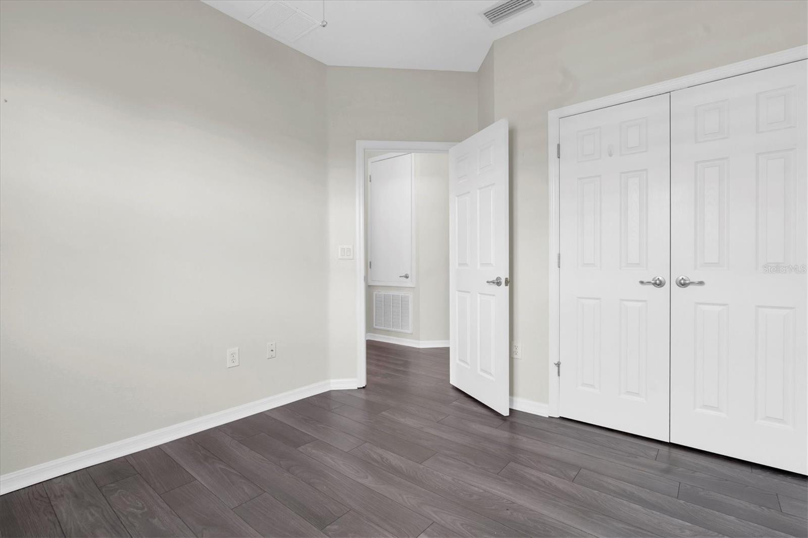 Image 22 of 37 For 12631 Weston Drive