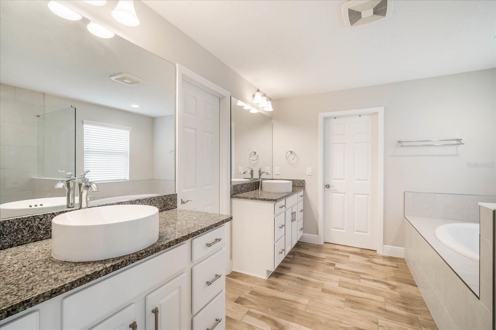 Image 11 of 26 For 13108 Monach Isles Drive