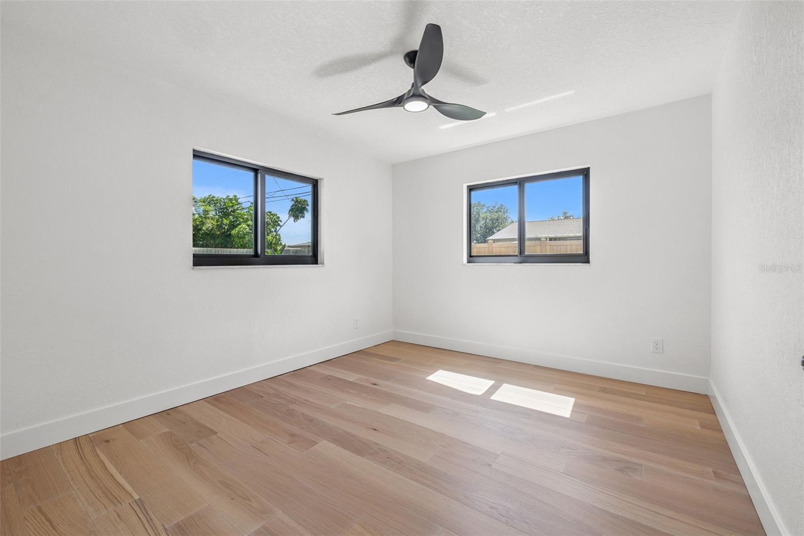 Image 27 of 42 For 2854 65th Street N