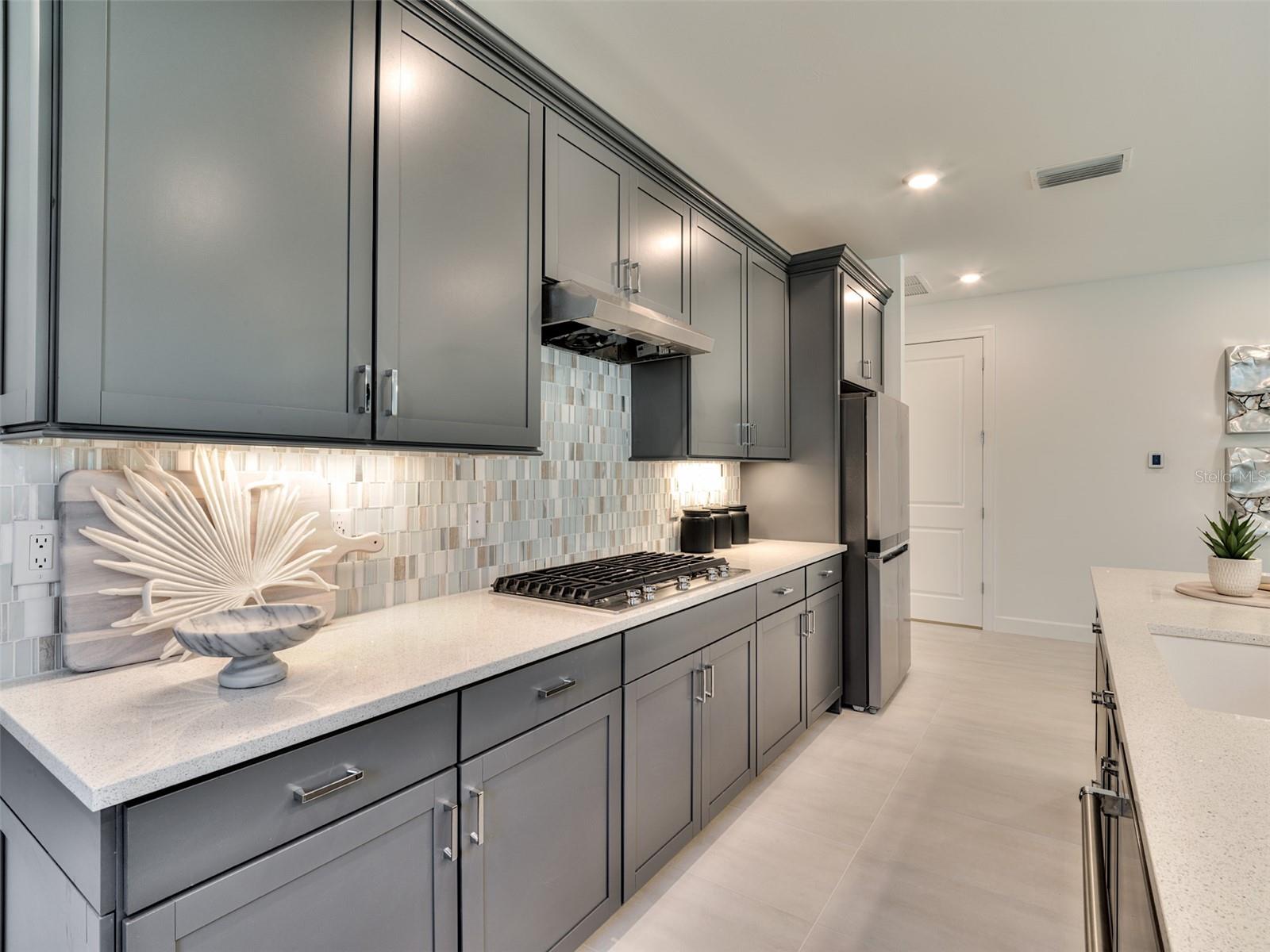 Image 6 of 35 For 1832 Silver Shores Boulevard
