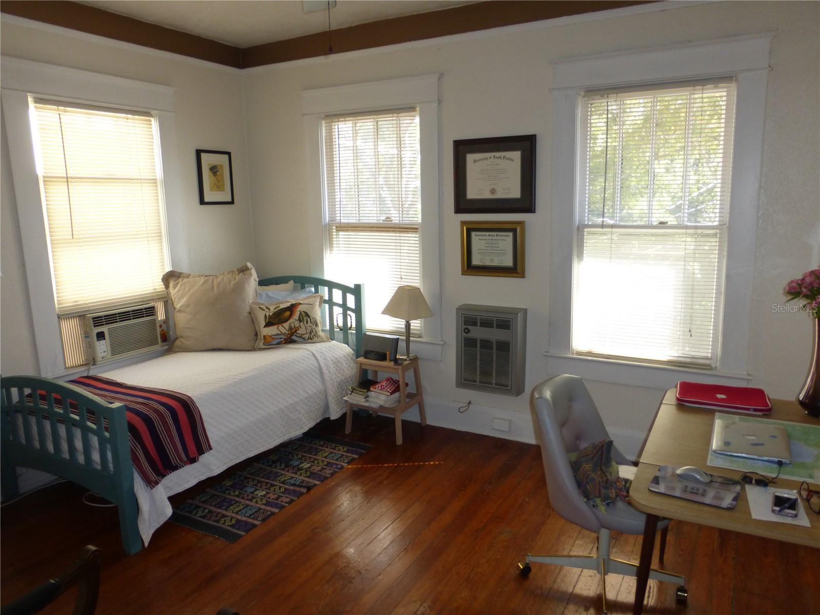 Image 13 of 19 For 2319 Texas Avenue