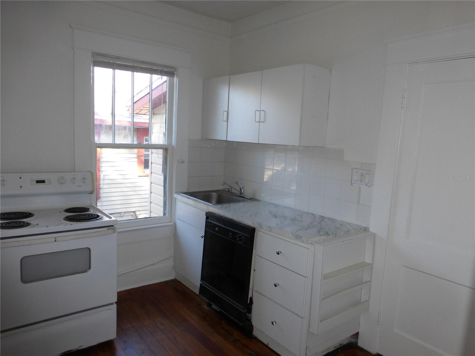 Image 17 of 19 For 2319 Texas Avenue