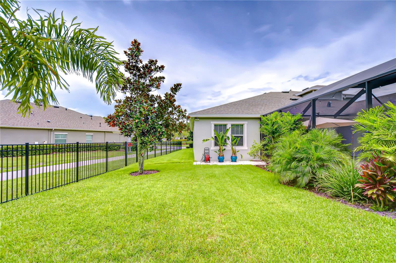 Listing photo id 20 for 3946 Woodland Retreat Boulevard