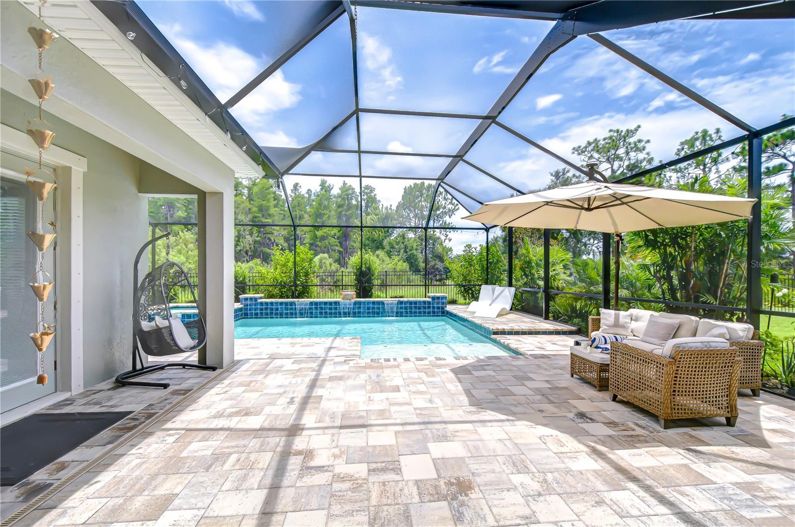 Listing photo id 26 for 3946 Woodland Retreat Boulevard