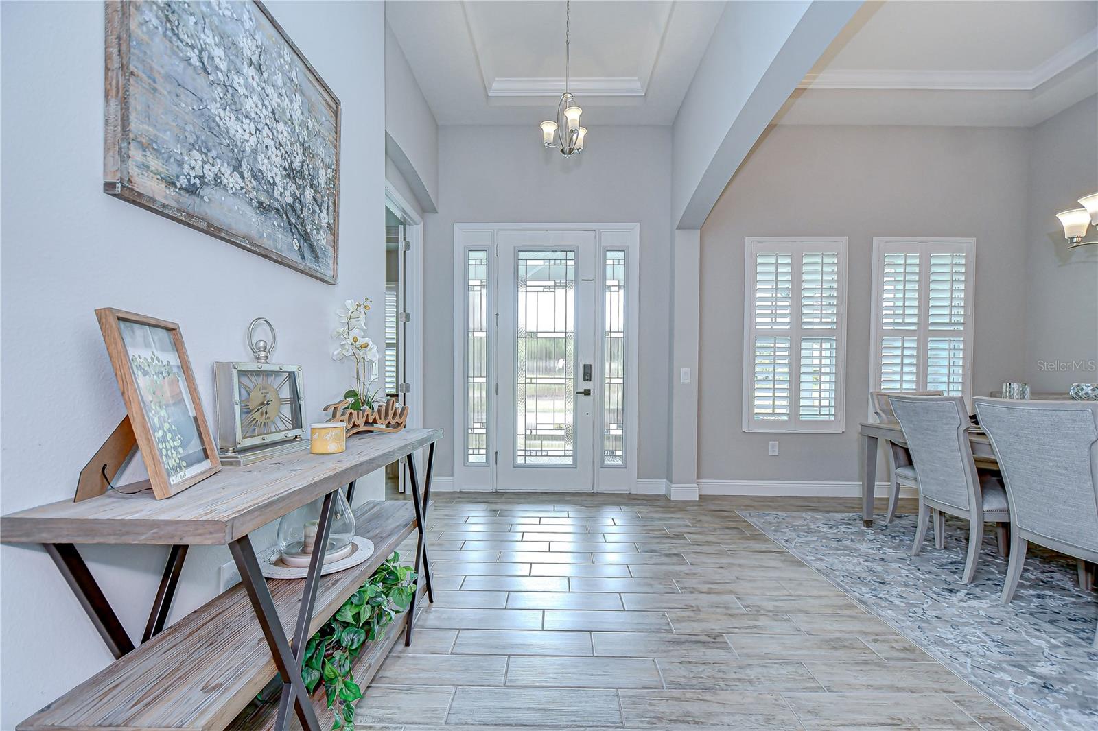Listing photo id 34 for 3946 Woodland Retreat Boulevard