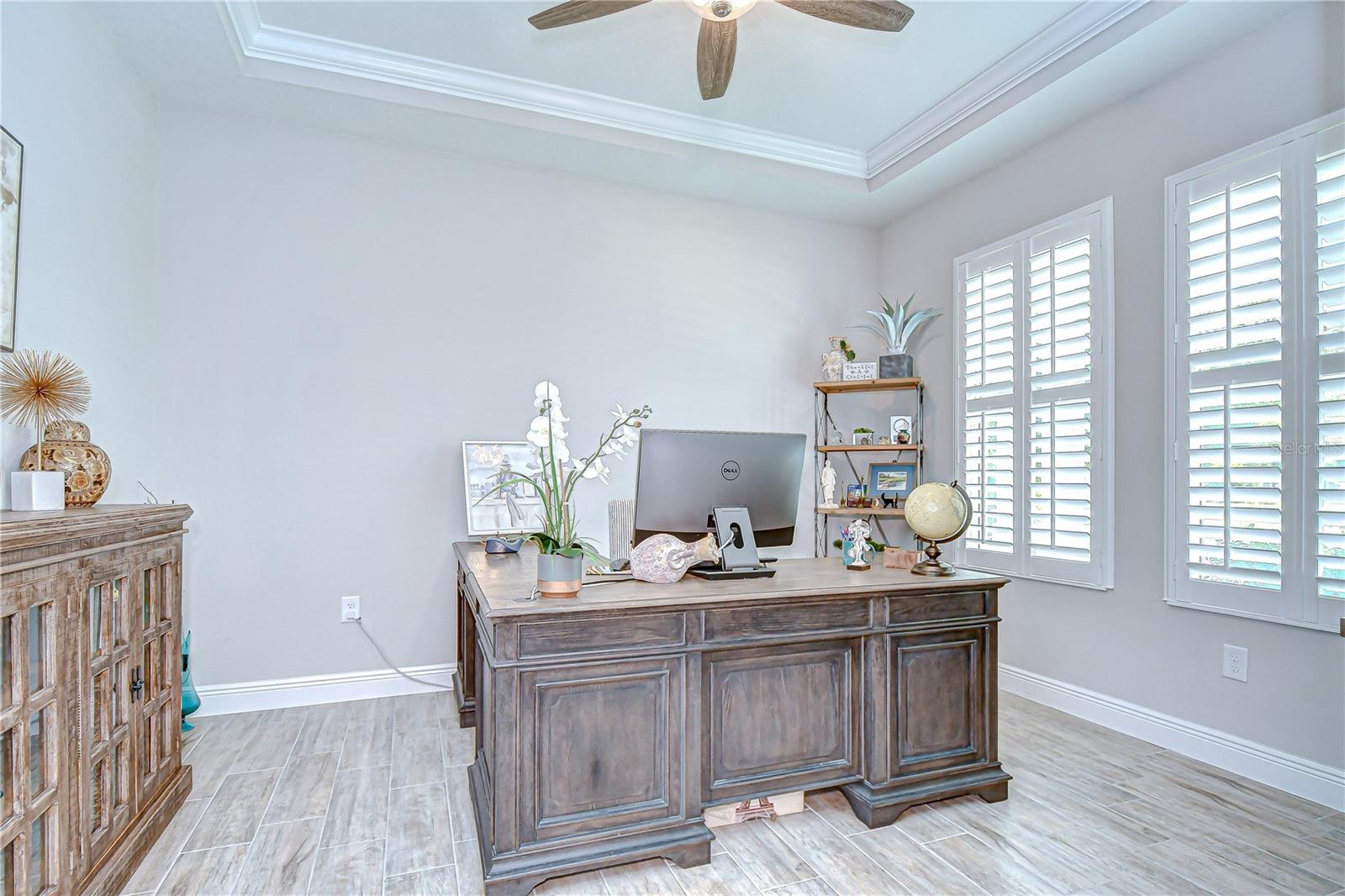 Listing photo id 38 for 3946 Woodland Retreat Boulevard
