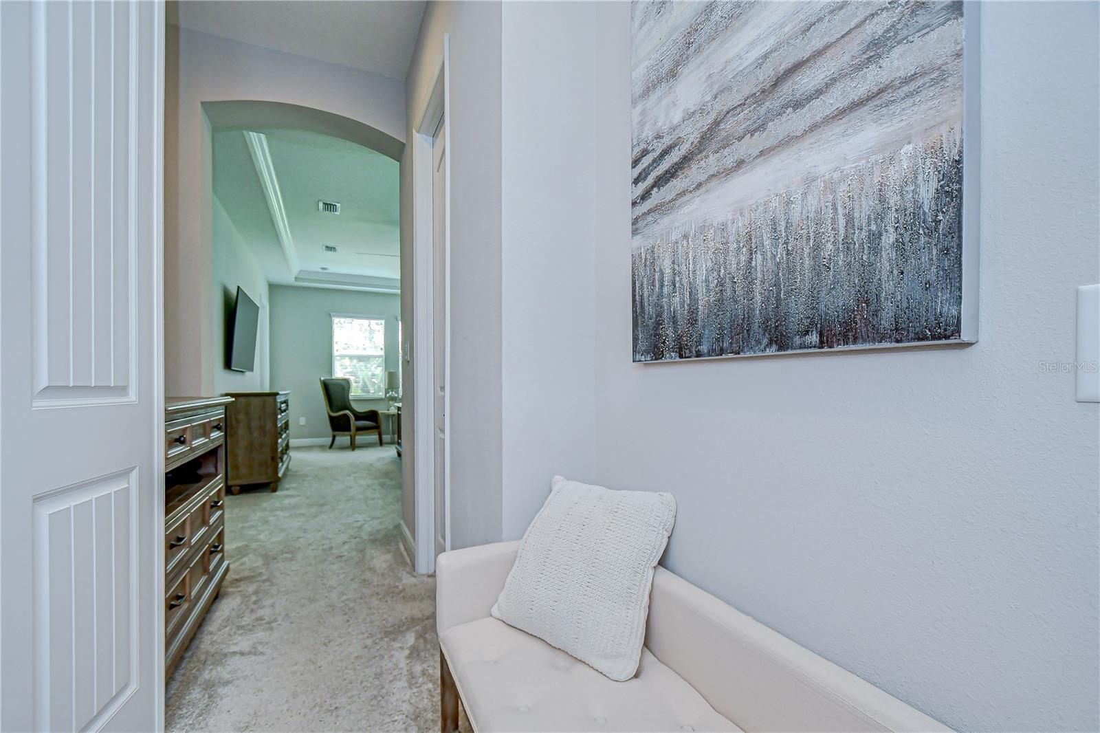 Listing photo id 41 for 3946 Woodland Retreat Boulevard