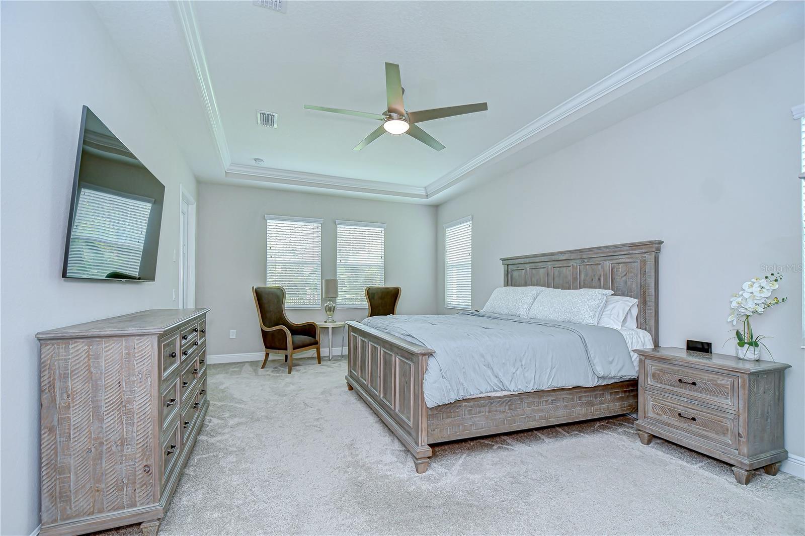 Listing photo id 42 for 3946 Woodland Retreat Boulevard