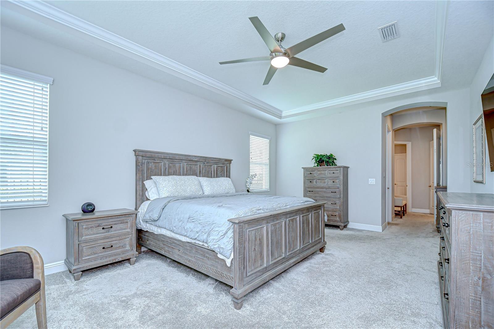 Listing photo id 44 for 3946 Woodland Retreat Boulevard