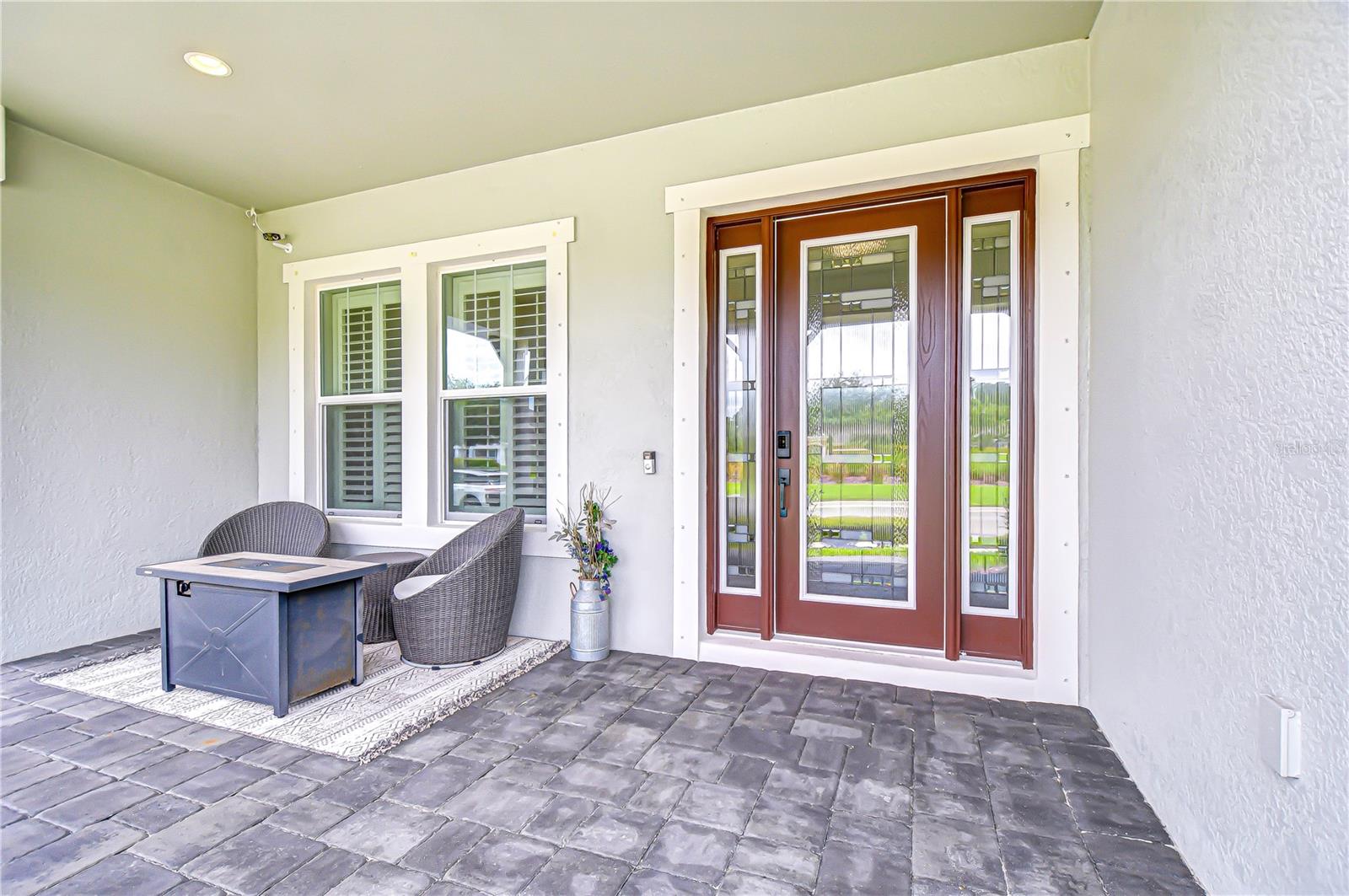 Listing photo id 3 for 3946 Woodland Retreat Boulevard