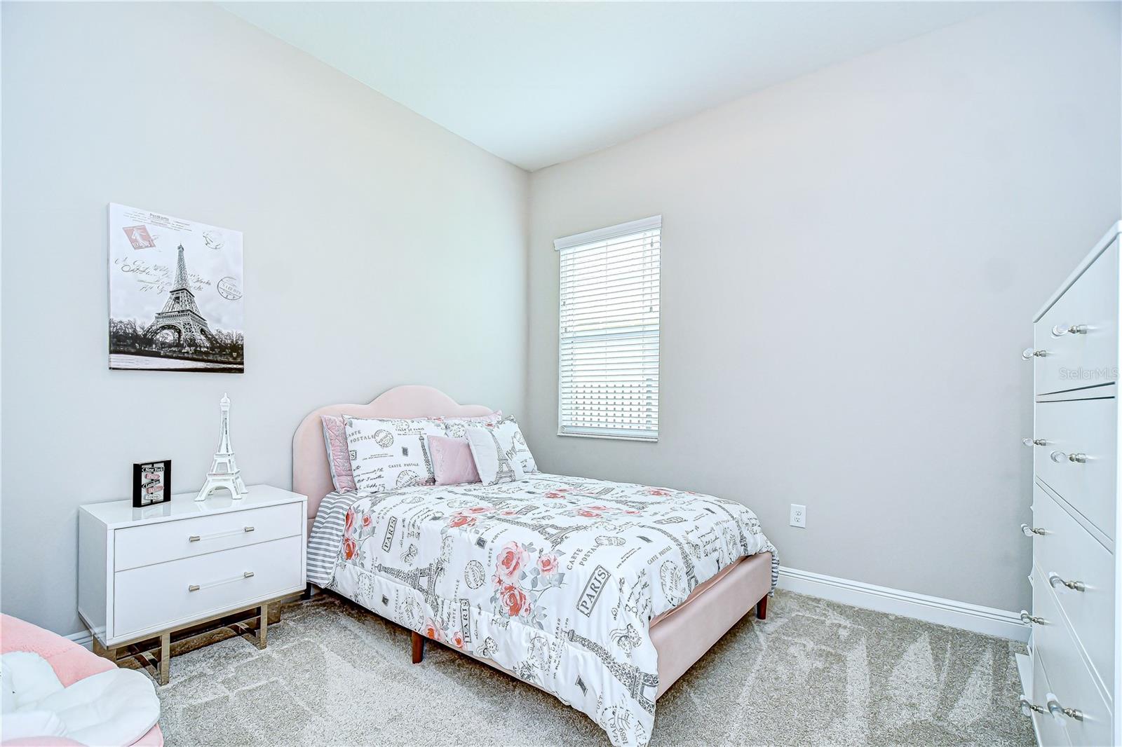 Listing photo id 53 for 3946 Woodland Retreat Boulevard