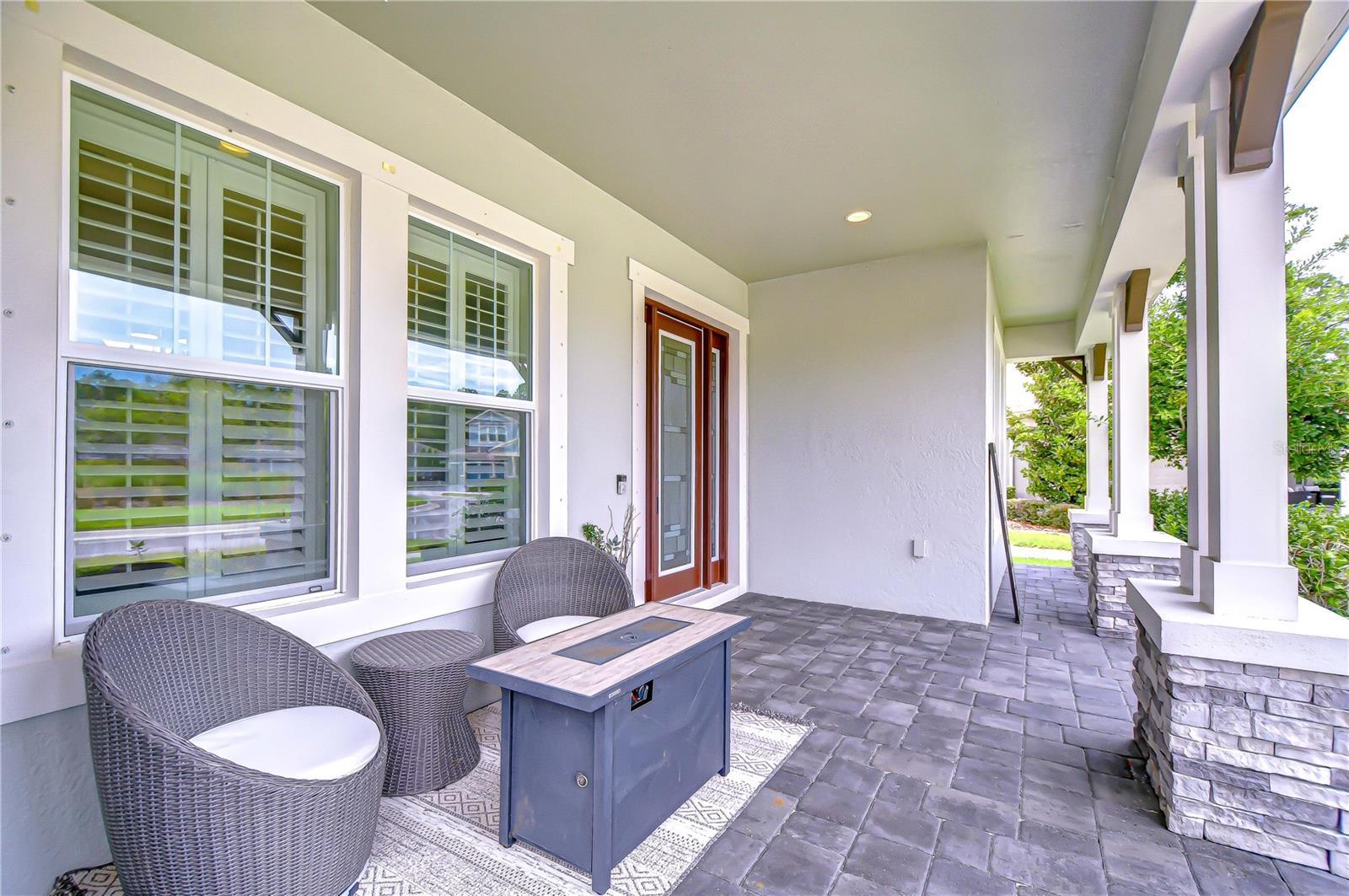 Listing photo id 4 for 3946 Woodland Retreat Boulevard