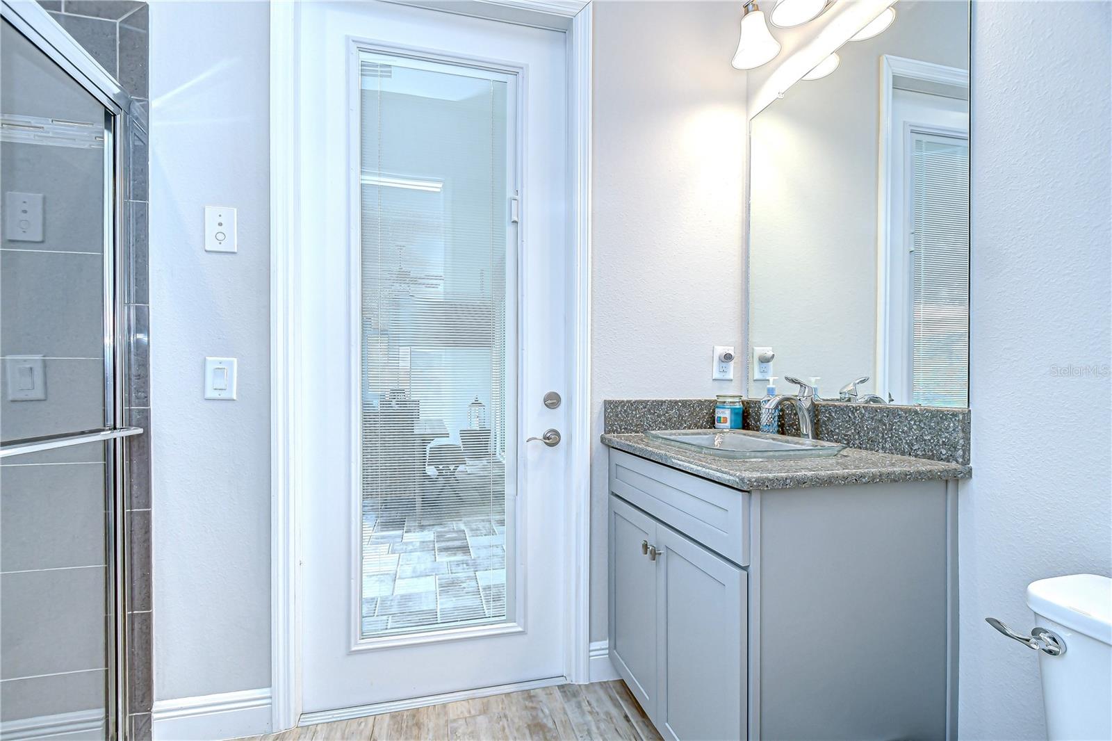 Listing photo id 59 for 3946 Woodland Retreat Boulevard