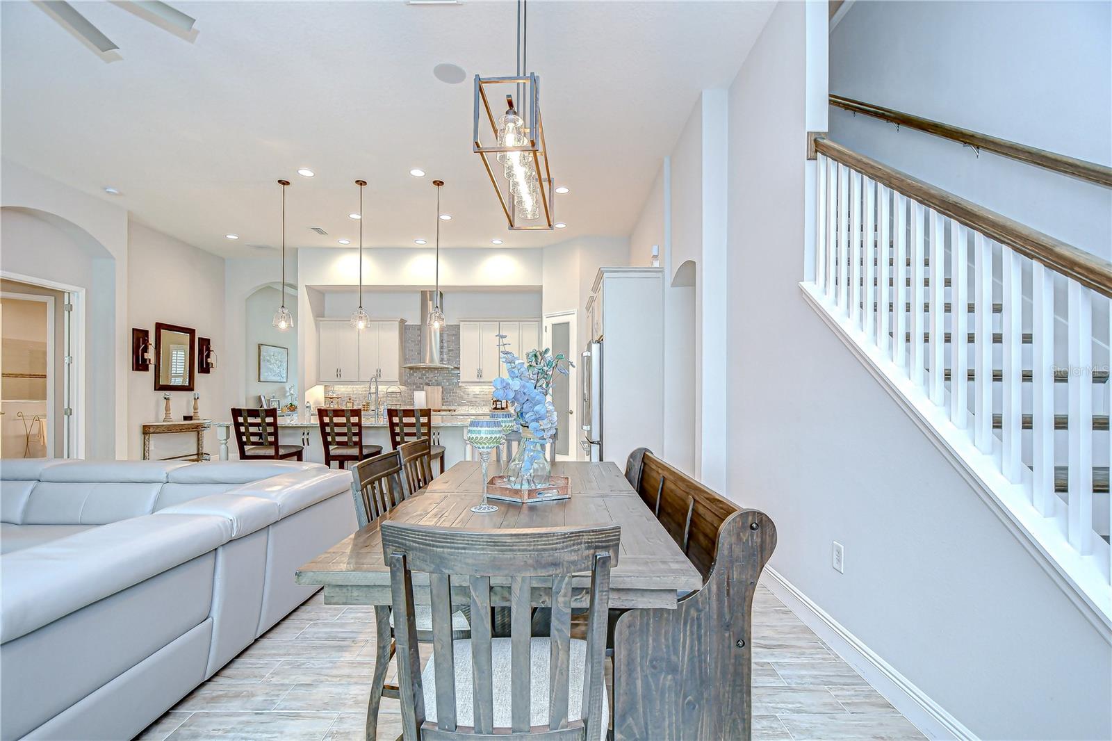 Listing photo id 62 for 3946 Woodland Retreat Boulevard