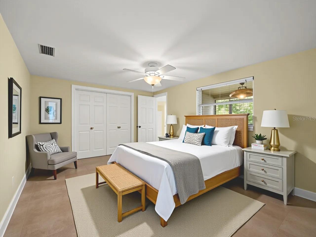 Listing photo id 15 for 15517 Old Dixie Highway