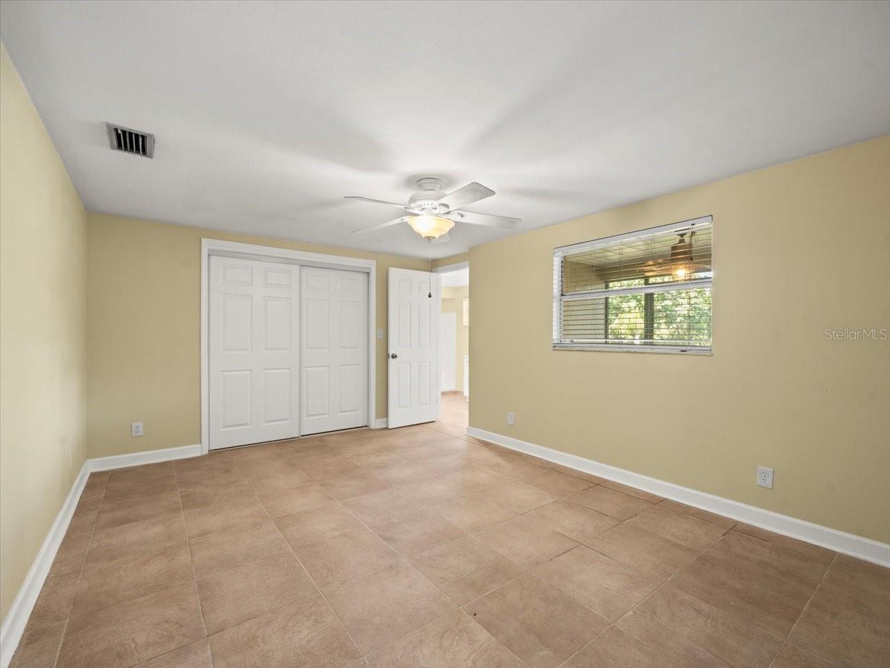 Listing photo id 16 for 15517 Old Dixie Highway