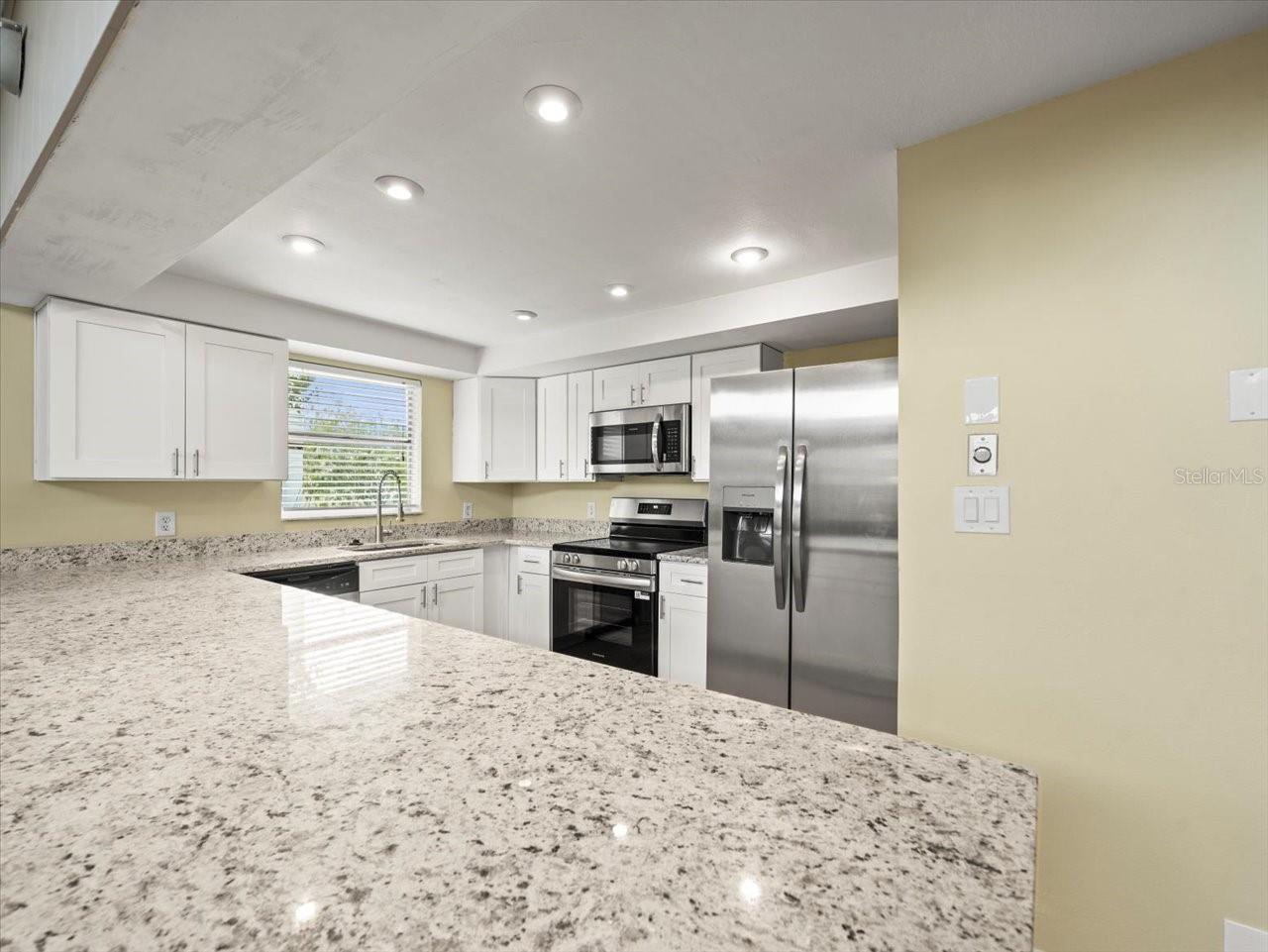 Listing photo id 27 for 15517 Old Dixie Highway
