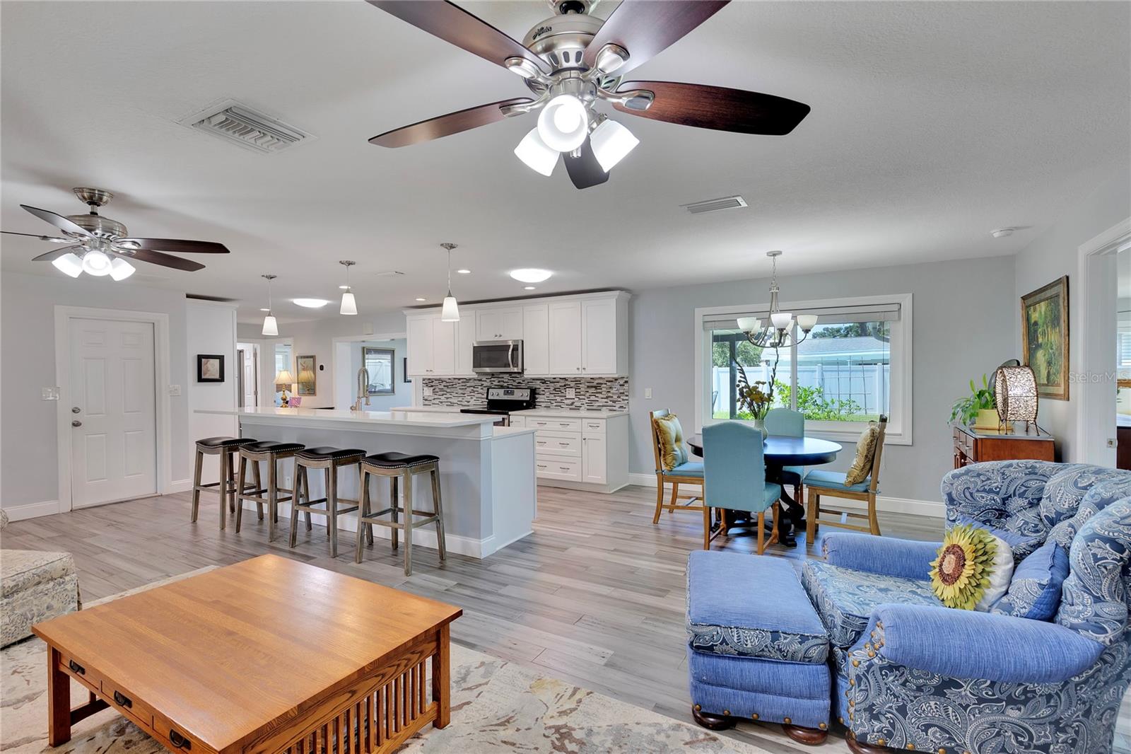 Image 6 of 41 For 1201 86th Avenue N