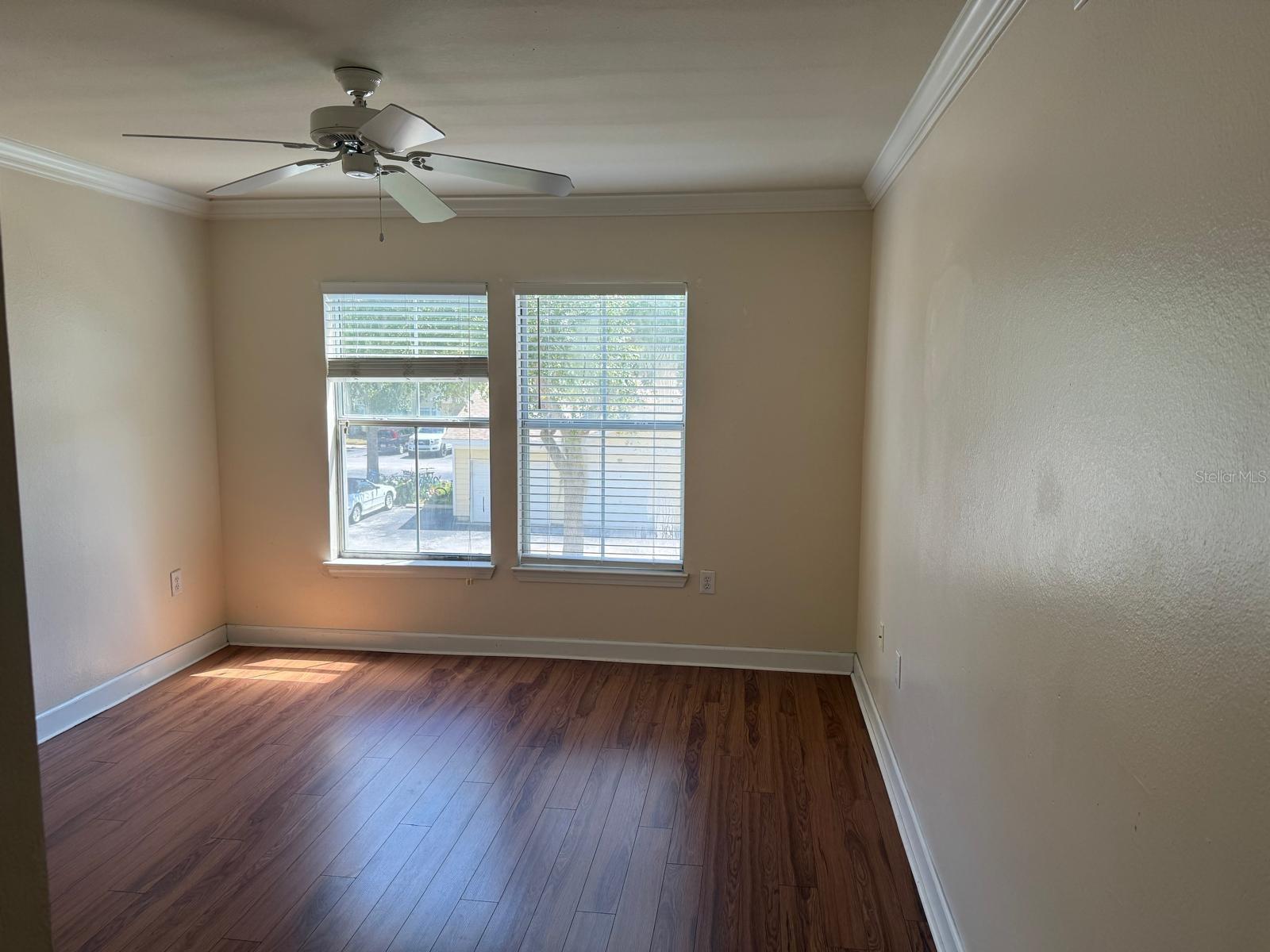 Image 12 of 18 For 18115 Sterling Gate Circle -