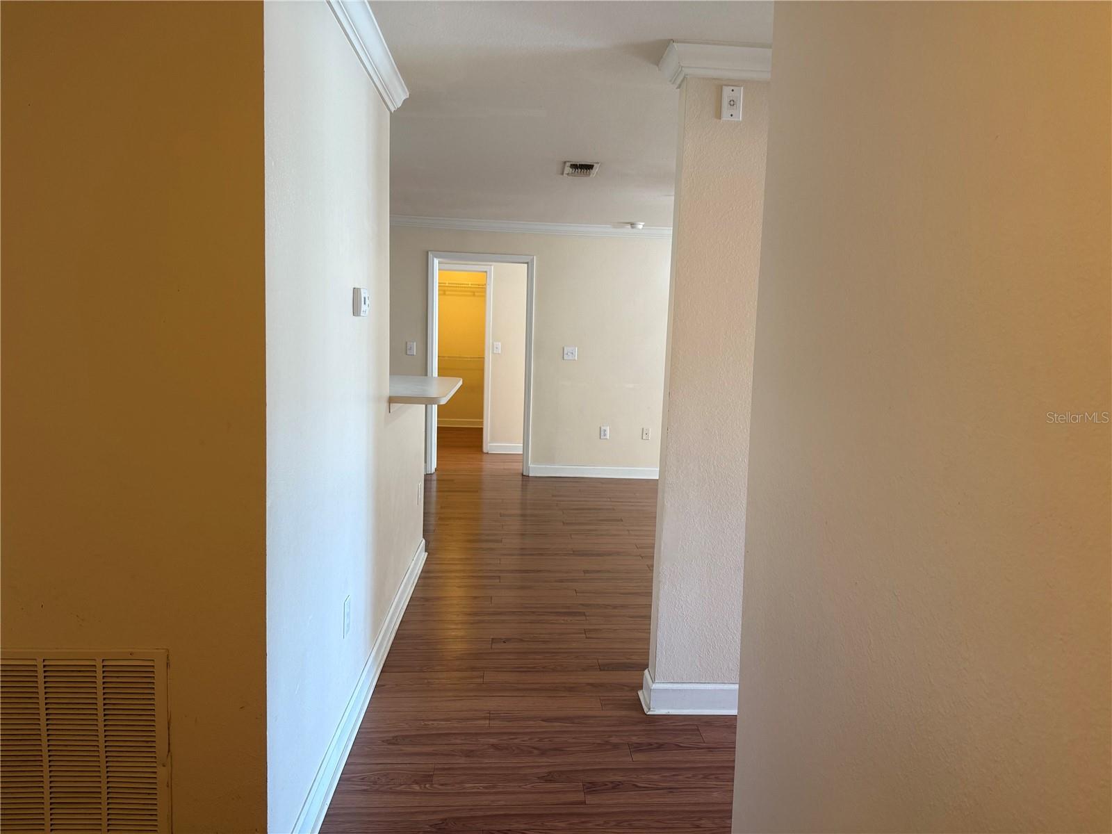 Image 17 of 18 For 18115 Sterling Gate Circle -