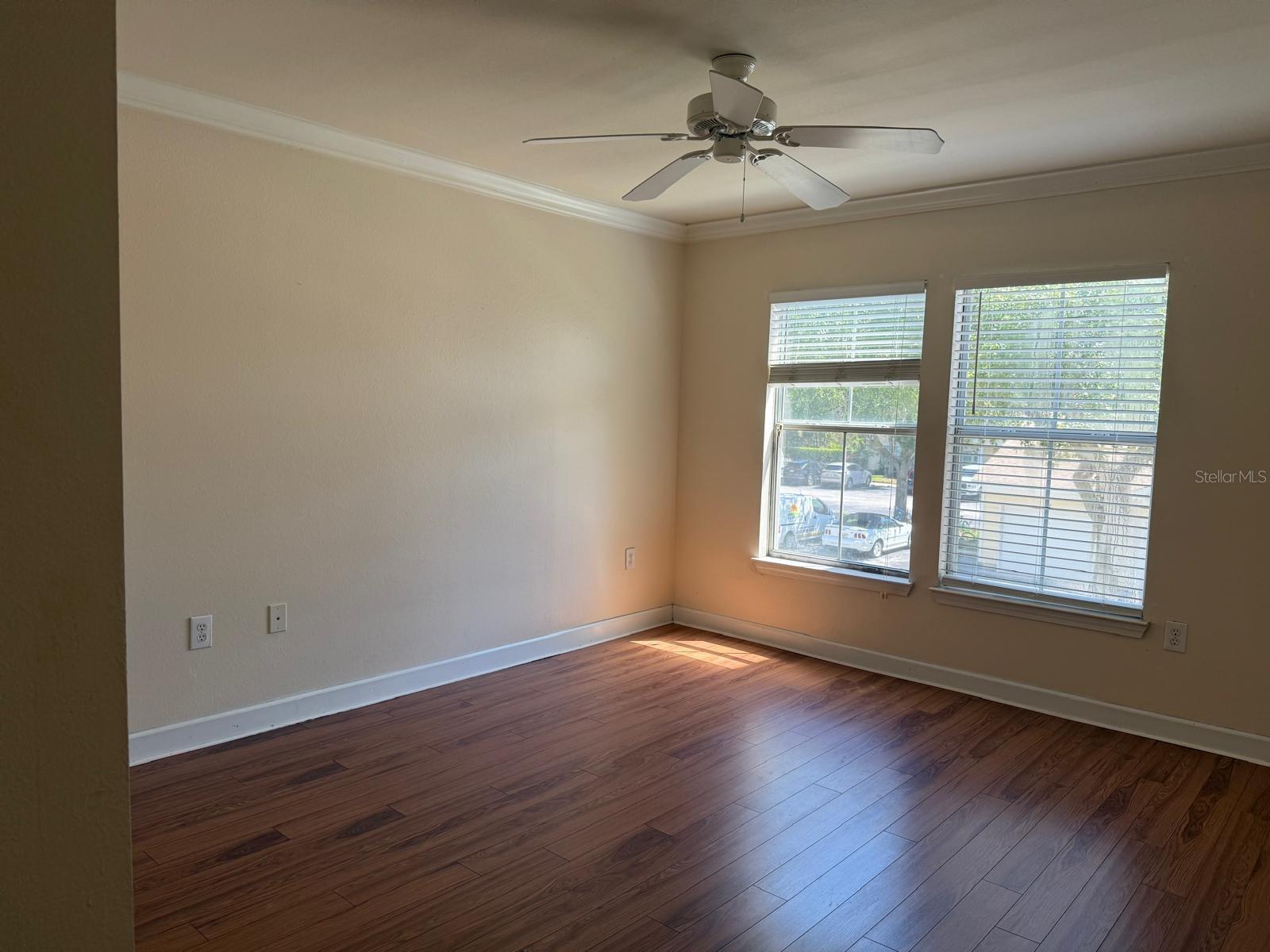 Image 7 of 18 For 18115 Sterling Gate Circle -
