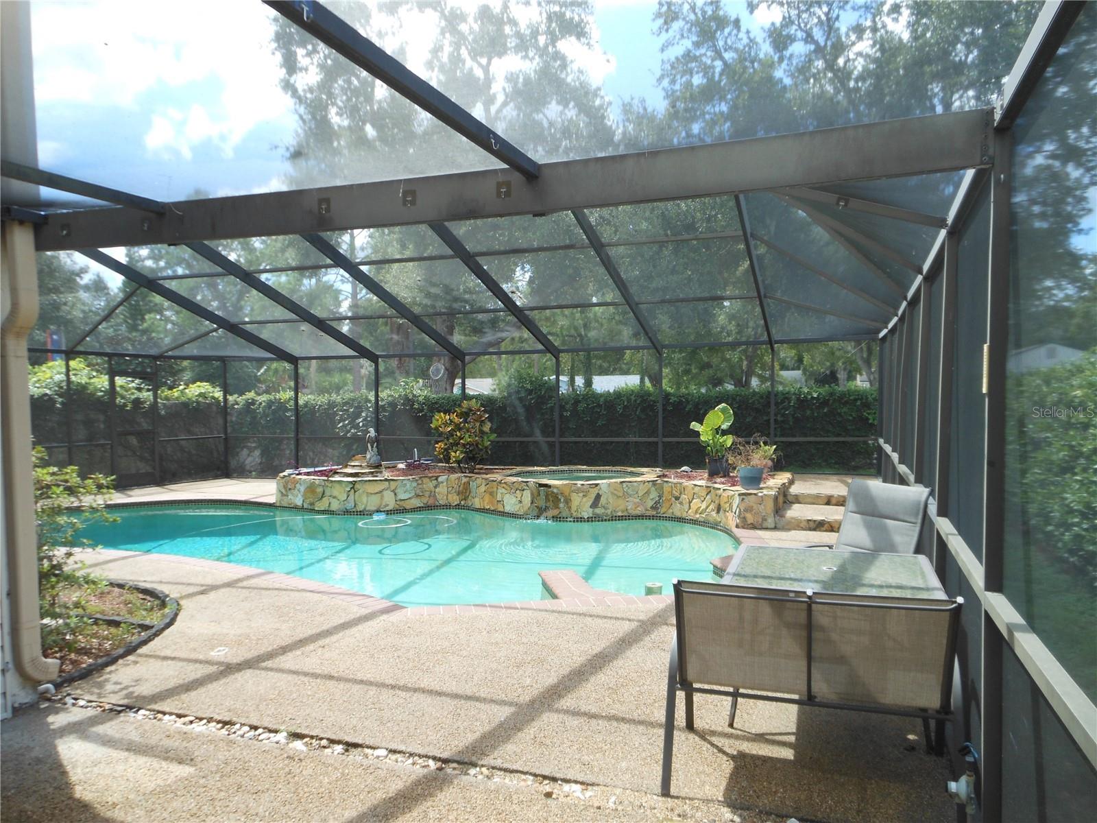 Image 27 of 33 For 16116 Gardendale Drive