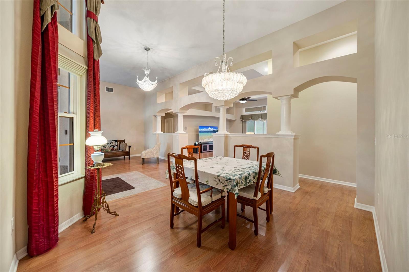 Image 8 of 65 For 10205 Newington Place