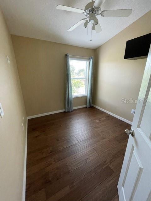 Image 23 of 34 For 6847 46th Lane N