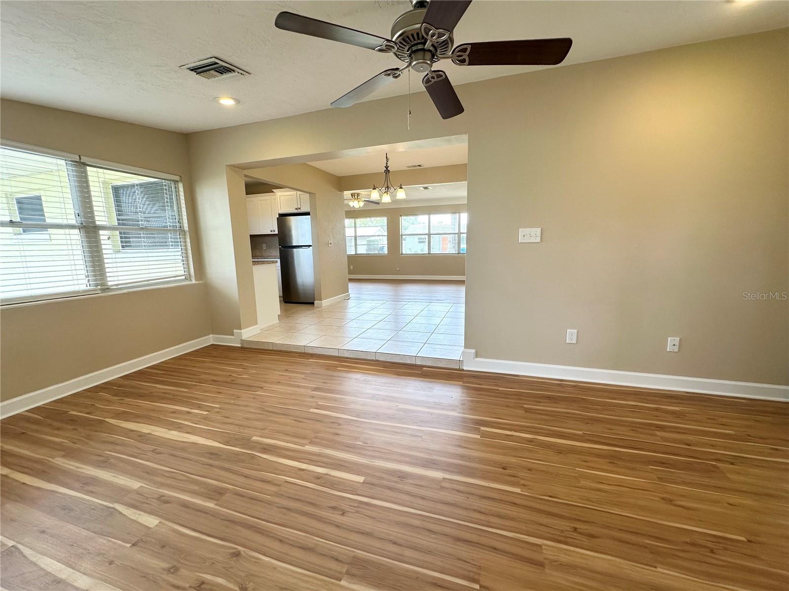 Image 11 of 27 For 6701 36th Avenue N