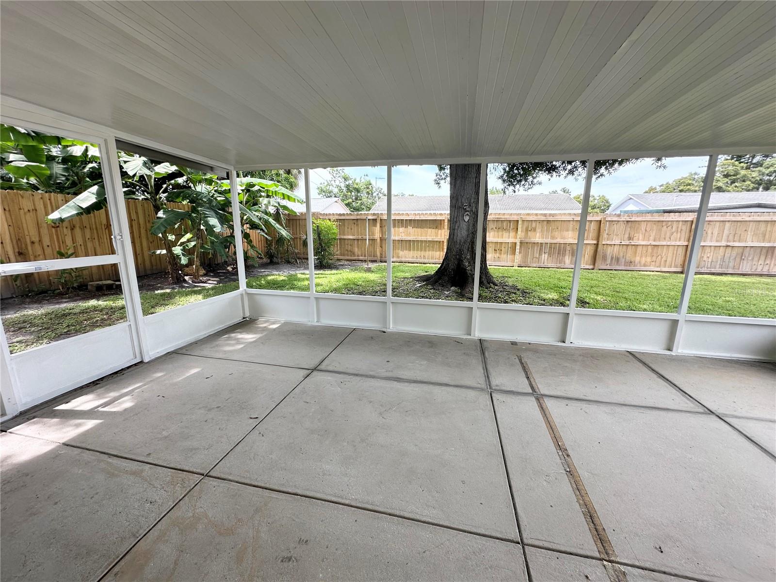 Image 12 of 27 For 6701 36th Avenue N