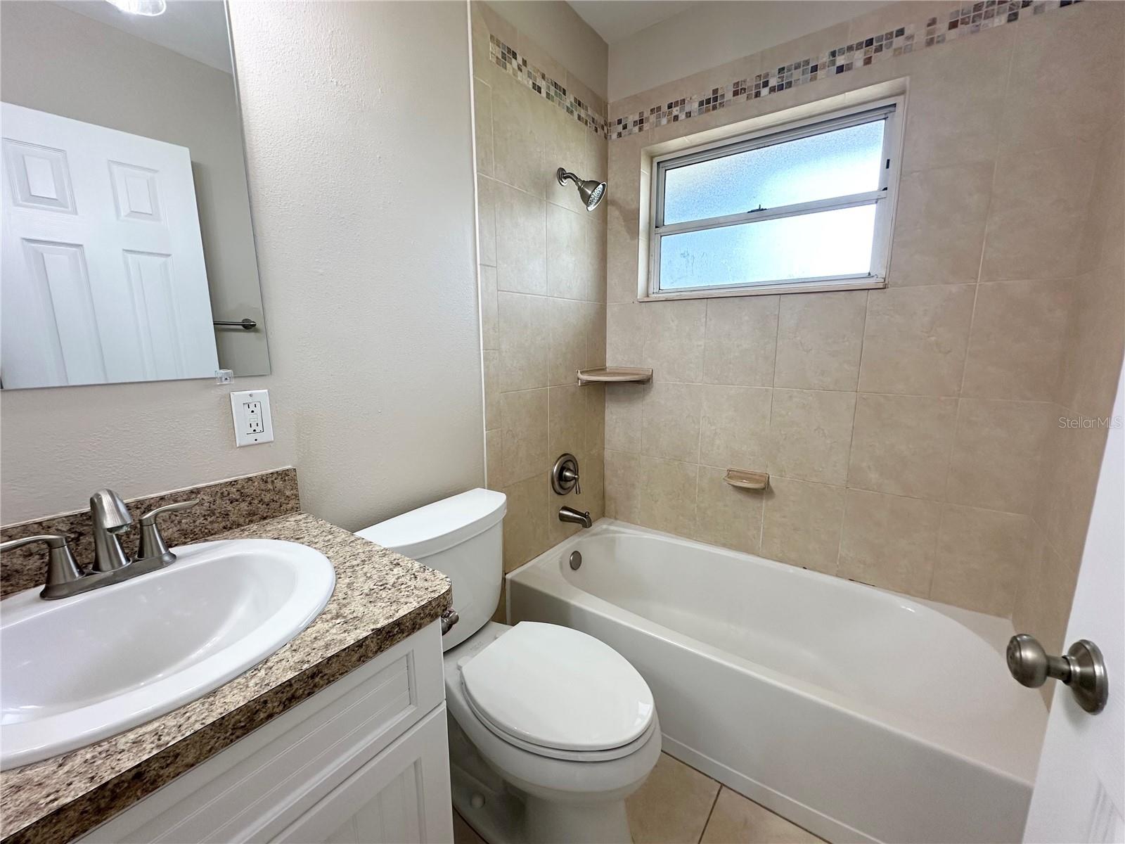 Image 18 of 27 For 6701 36th Avenue N