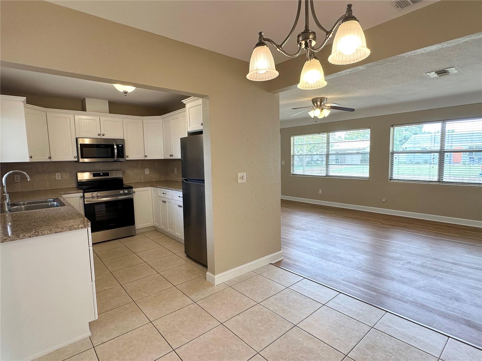 Image 7 of 27 For 6701 36th Avenue N