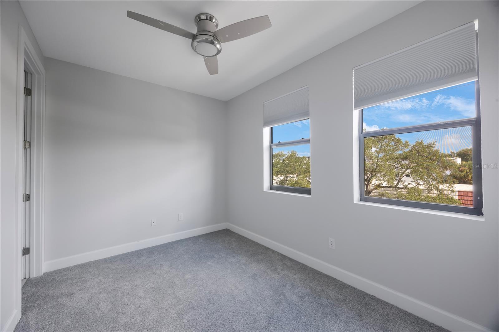 Image 32 of 44 For 1330 Gray Street 5