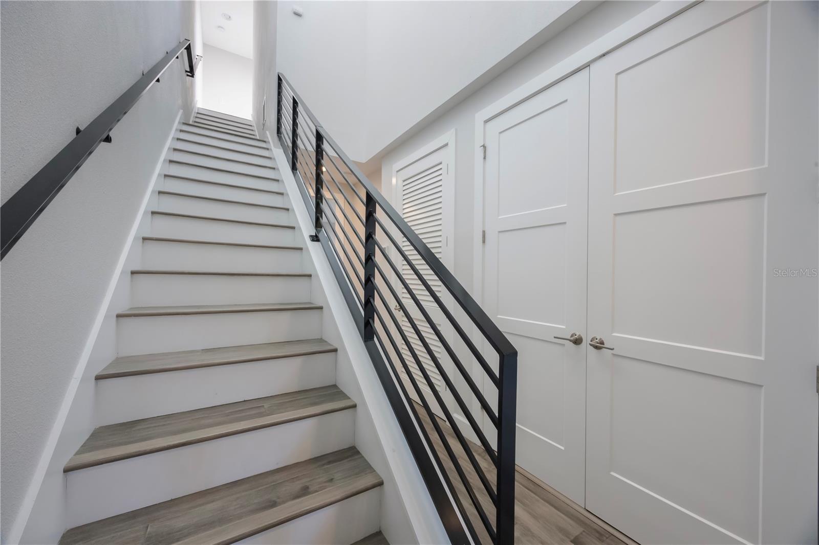 Image 36 of 44 For 1330 Gray Street 5
