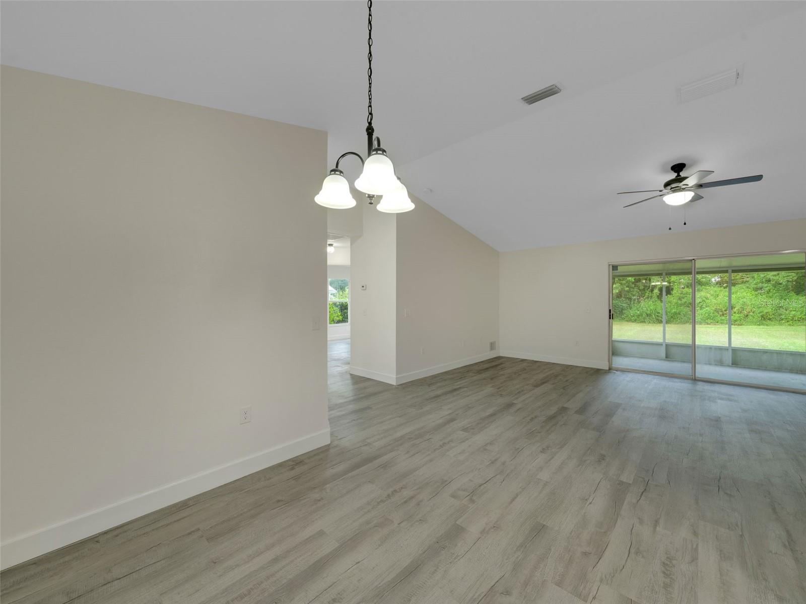 Image 19 of 44 For 6434 Laurelwood Drive