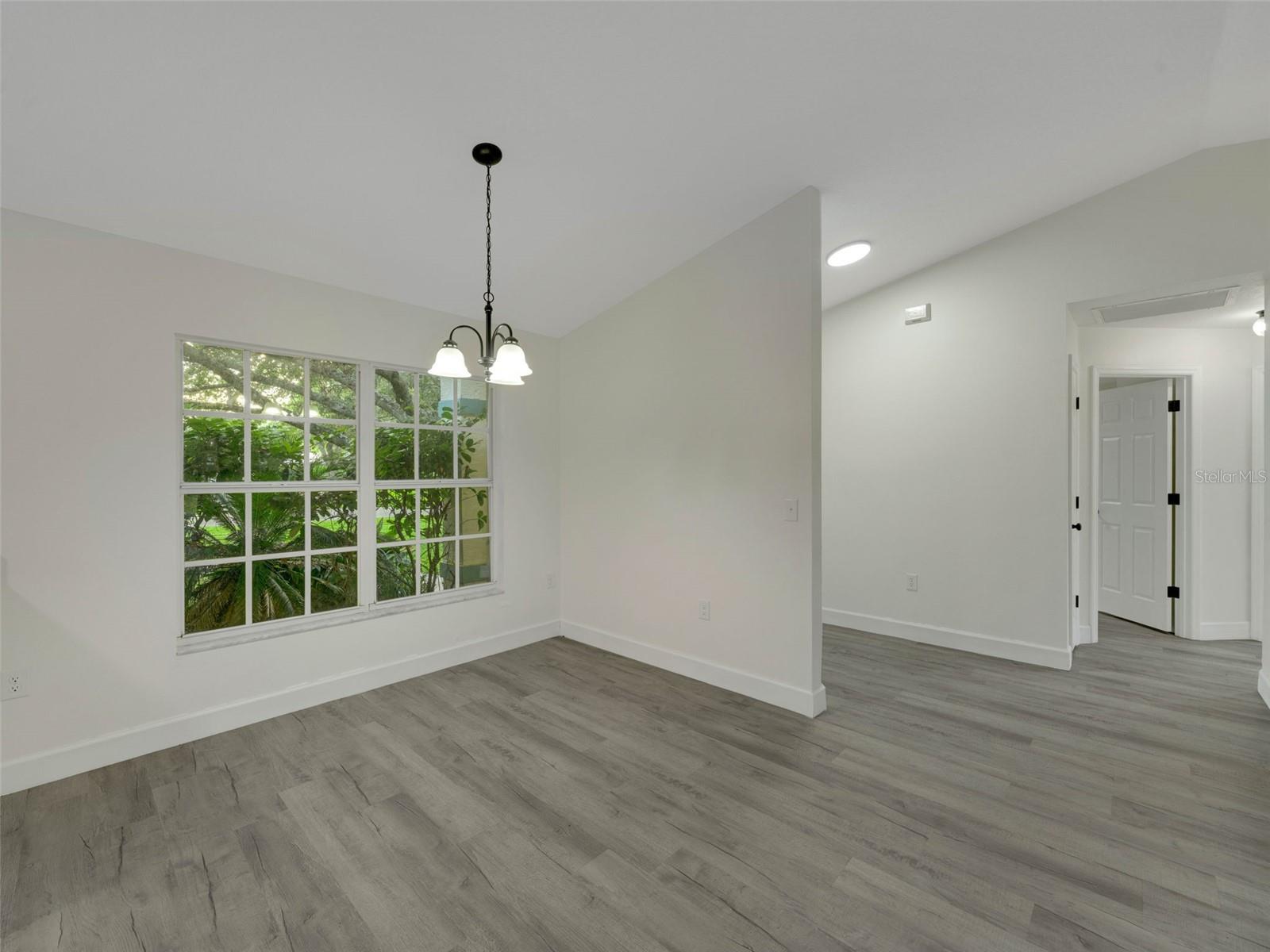 Image 20 of 44 For 6434 Laurelwood Drive