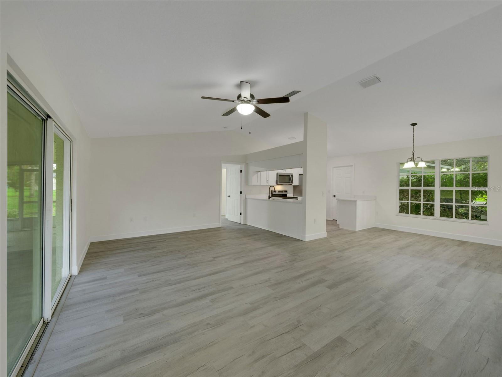 Image 28 of 44 For 6434 Laurelwood Drive