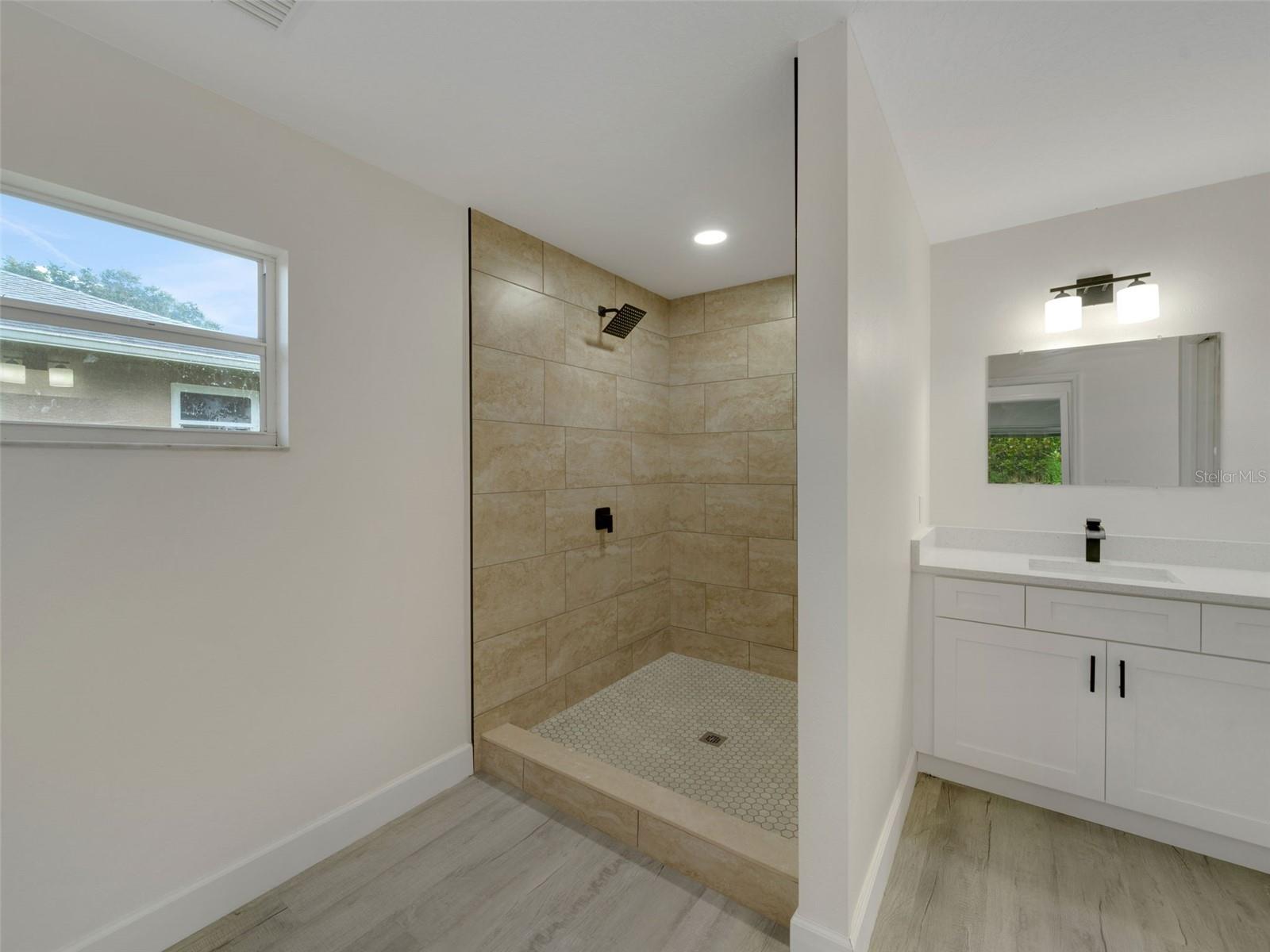 Image 33 of 44 For 6434 Laurelwood Drive