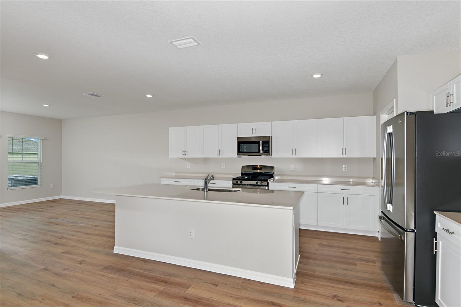 Image 6 of 21 For 1041 Foreshore Lane