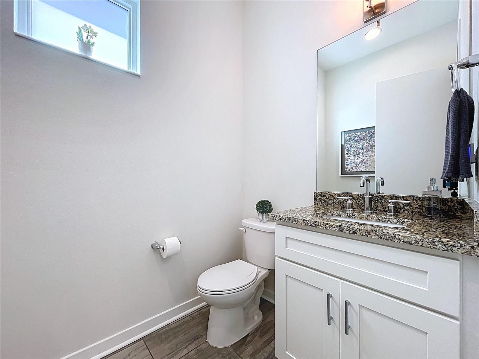 Image 14 of 40 For 335 8th Street N