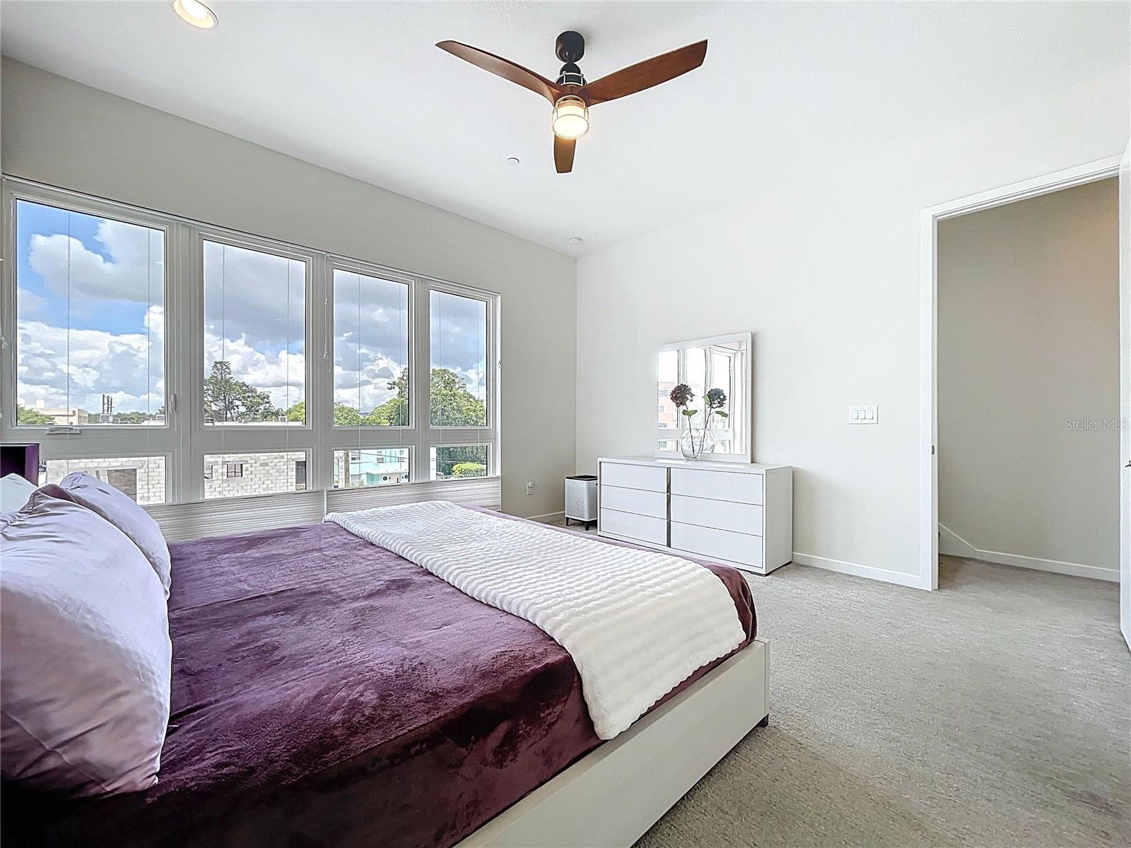 Image 18 of 40 For 335 8th Street N