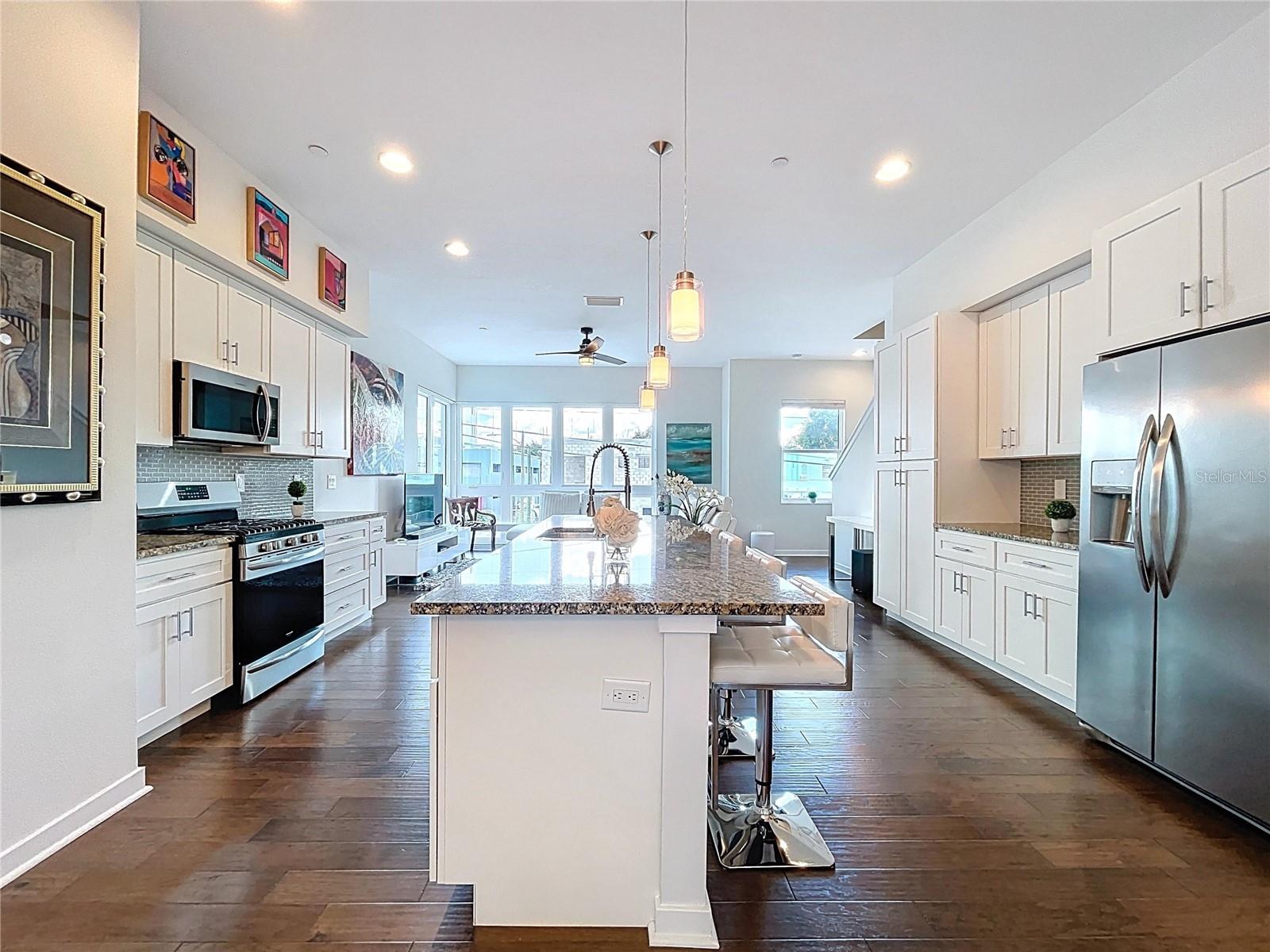 Image 9 of 40 For 335 8th Street N