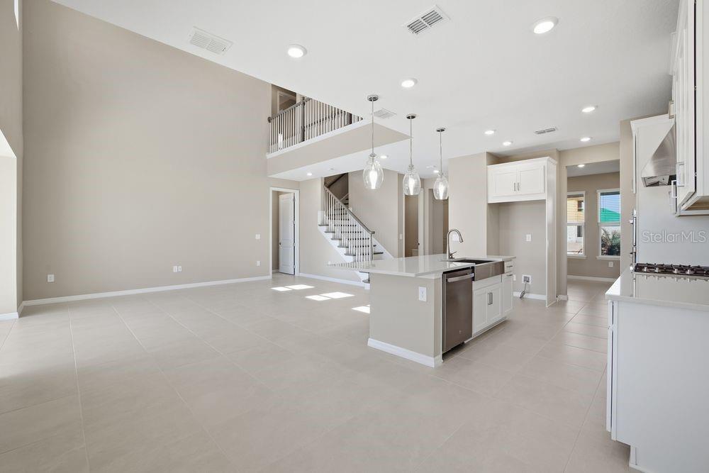 Image 16 of 48 For 14266 Sawmill Street