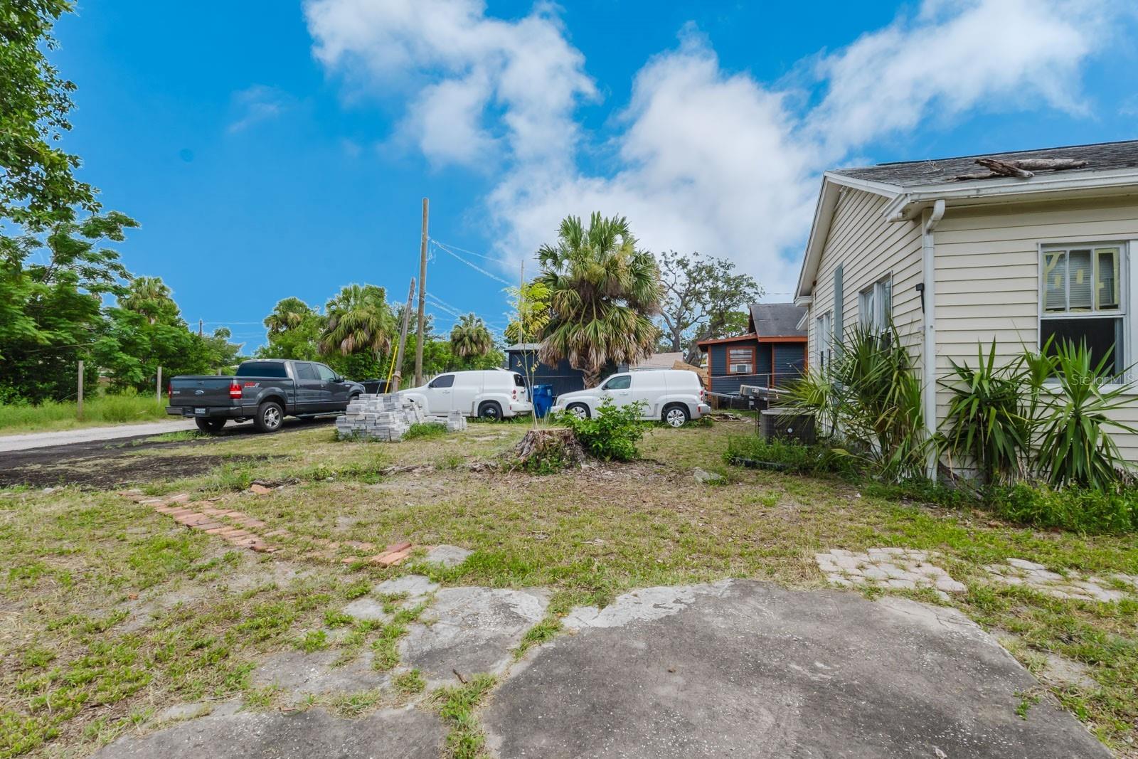 Image 16 of 35 For 2560 5th Avenue S