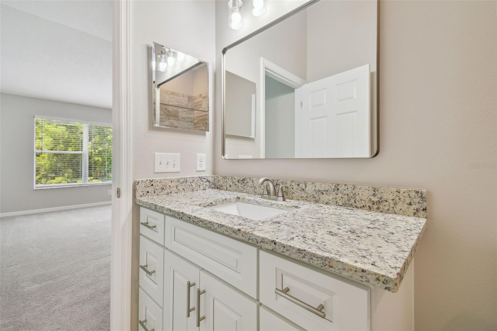 Image 23 of 48 For 4144 Bismarck Palm Drive