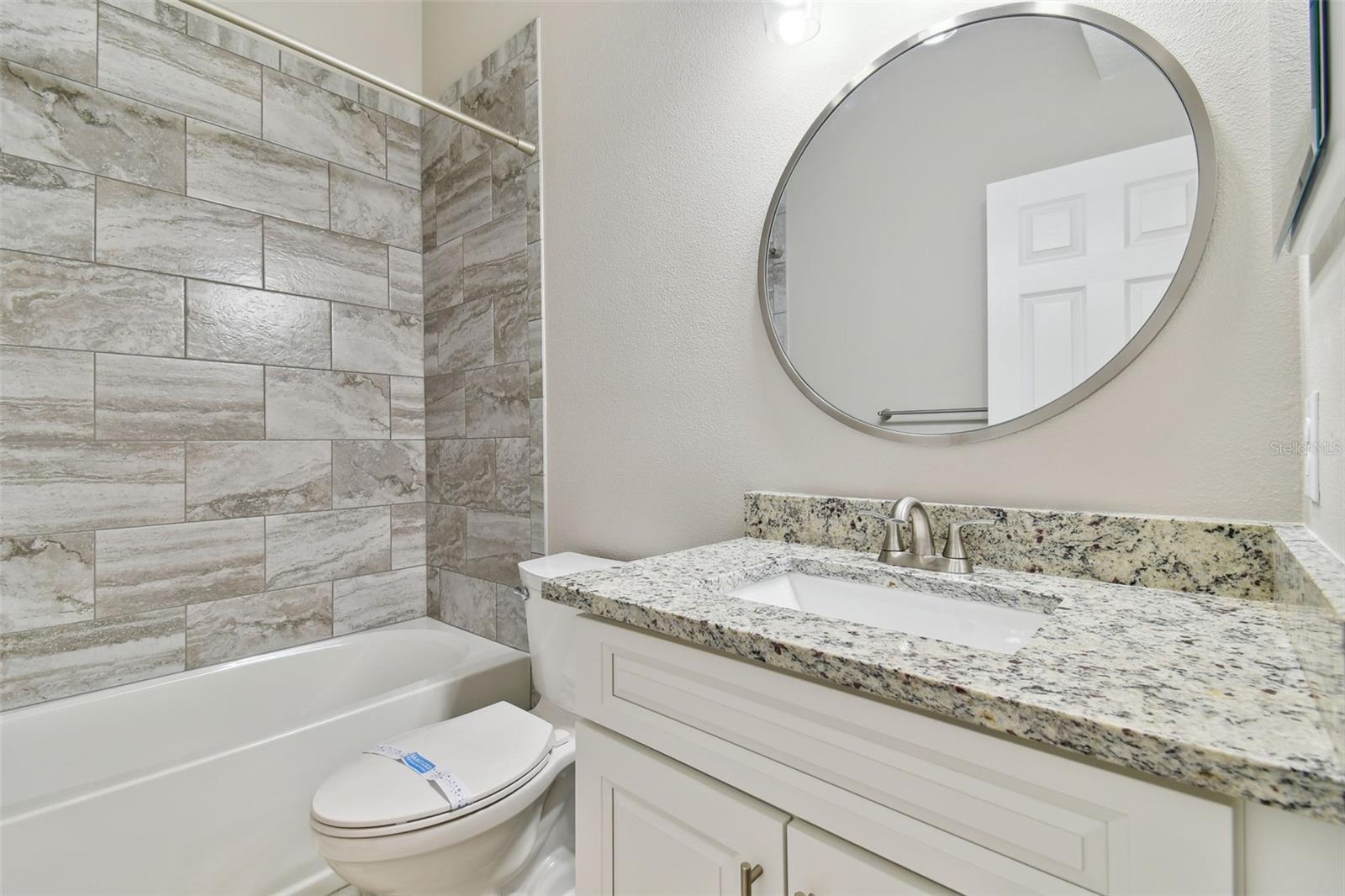 Image 30 of 48 For 4144 Bismarck Palm Drive