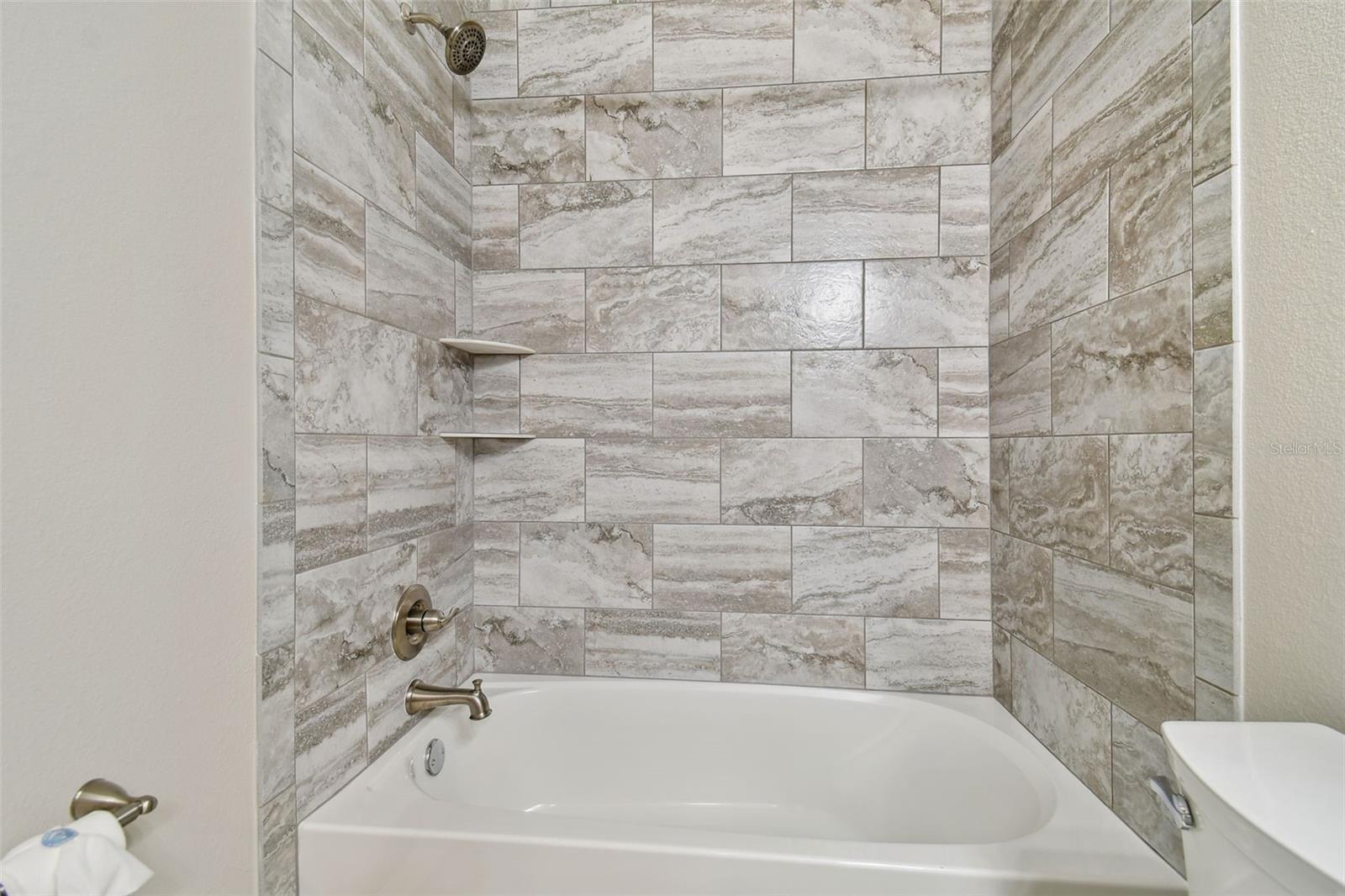 Image 32 of 48 For 4144 Bismarck Palm Drive